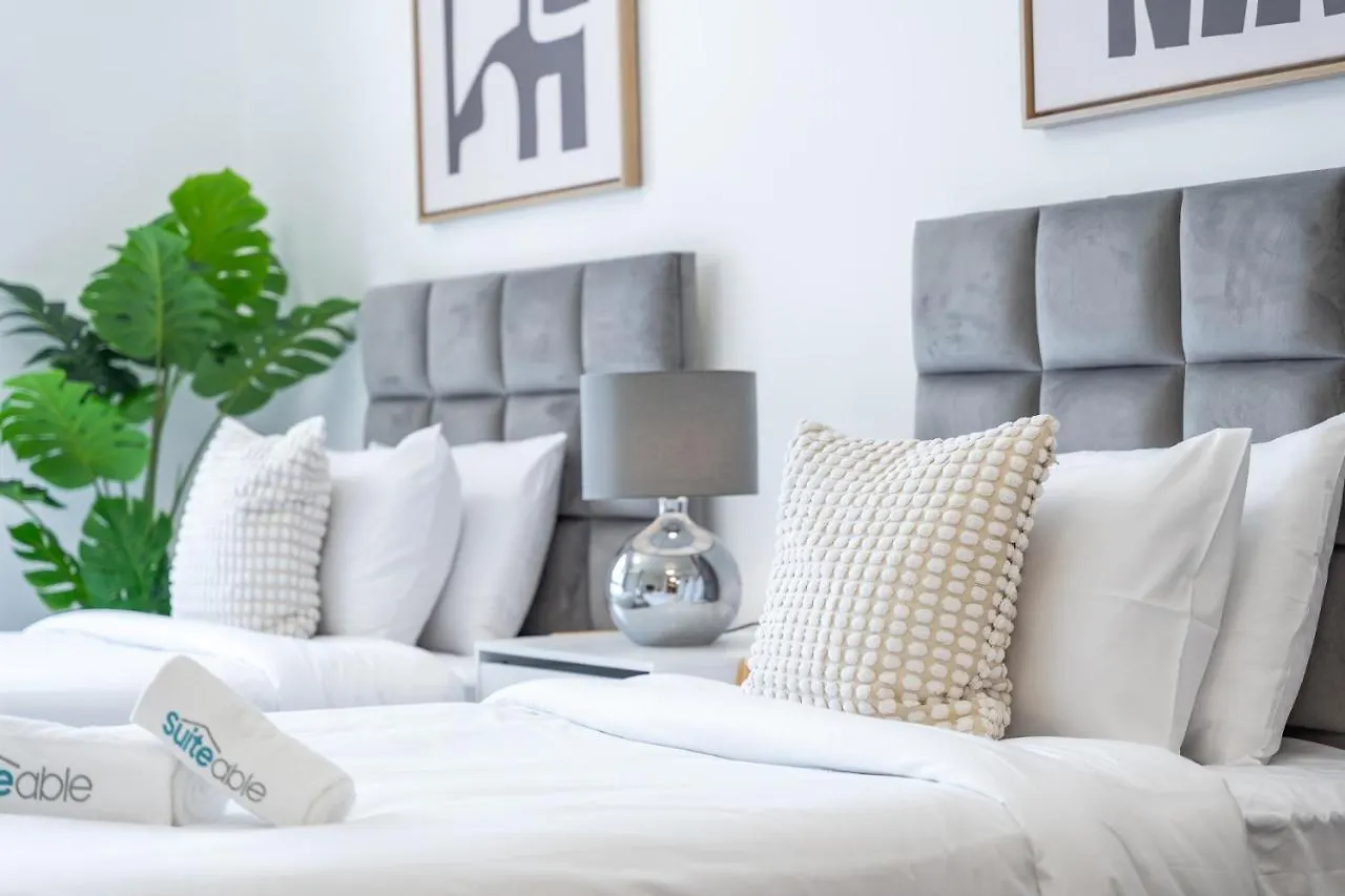 Spacious Serene Studio Retreat In Jvc By Suiteable 迪拜